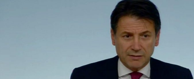 Tap, Conte ai cittadini di Melendugno: “RIsarcimenti fino a 35 miliardi, chi lo nega non conosce legge. Date la colpa a me”