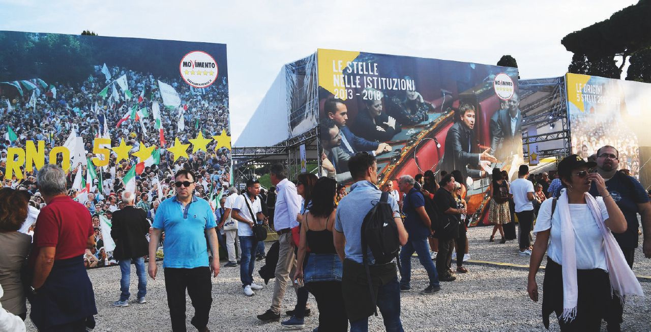 Copertina di I fedeli alla linea (in sala d’aspetto)