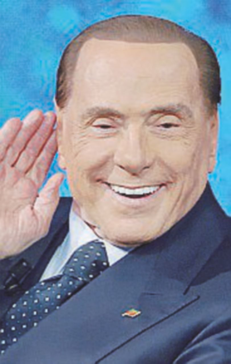 Copertina di Berlusconi torna alle sue battaglie: “Bionda o mora? Basta che te la dia…”