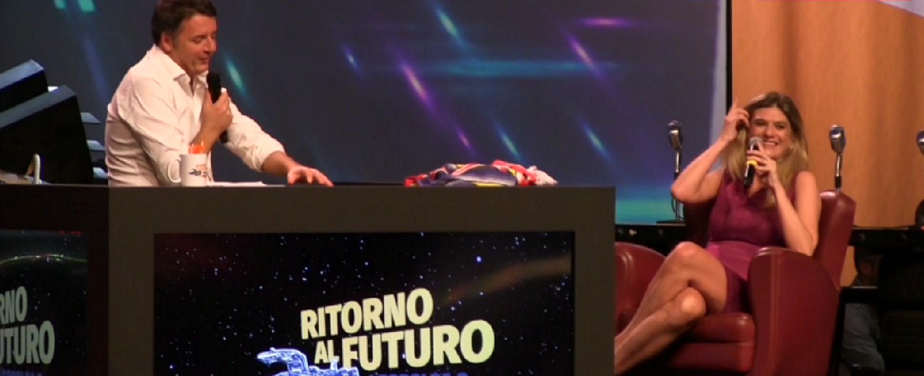 Copertina di Matteo Renzi presentatore? La Leopolda approva. E c’è chi azzarda: “Lo vedo bene al posto di Fazio”