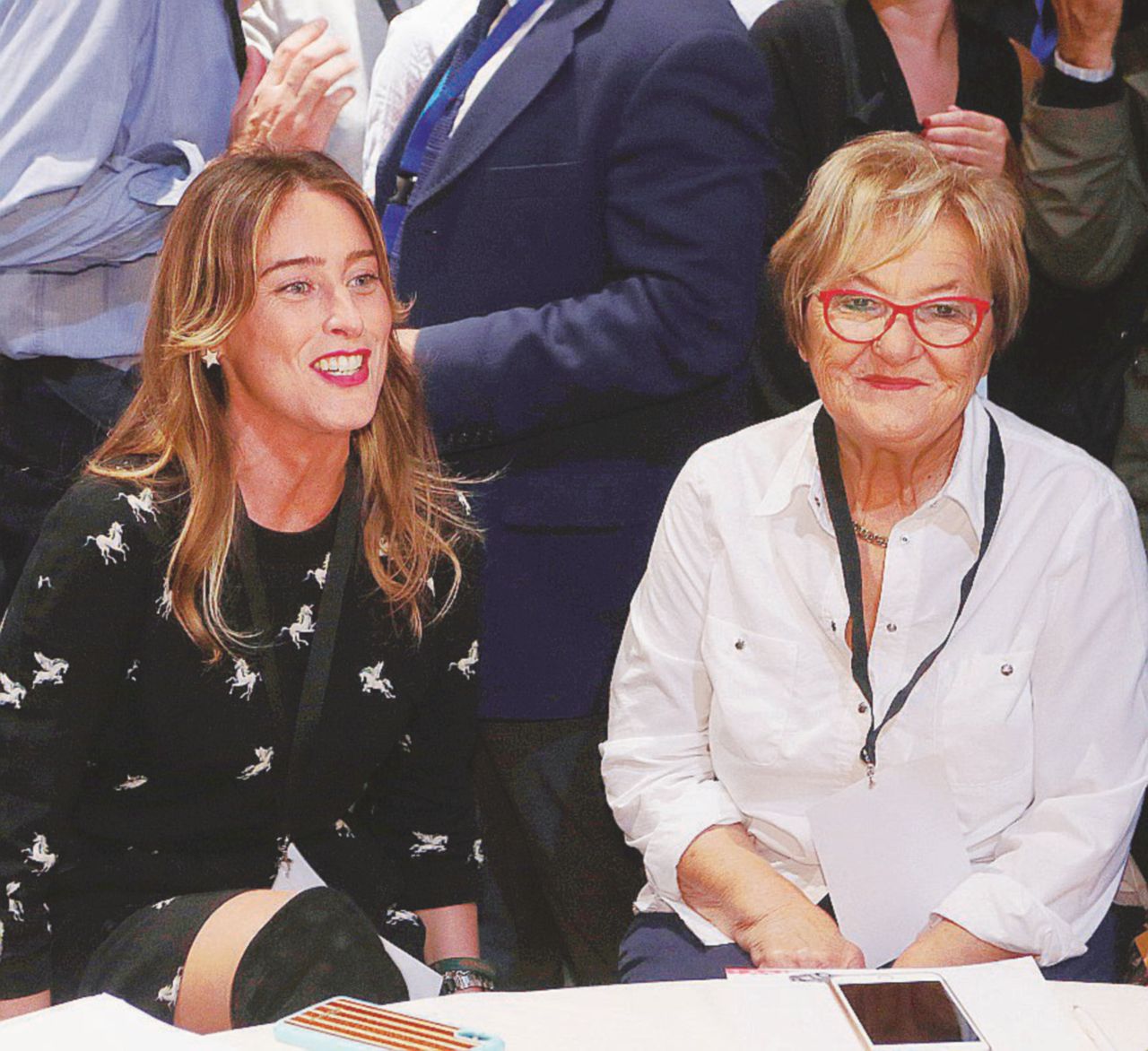 Nuovo bon ton: niente “coscia”, c’è la Boschi Nuovo bon ton: niente “coscia”, c’è la Boschi