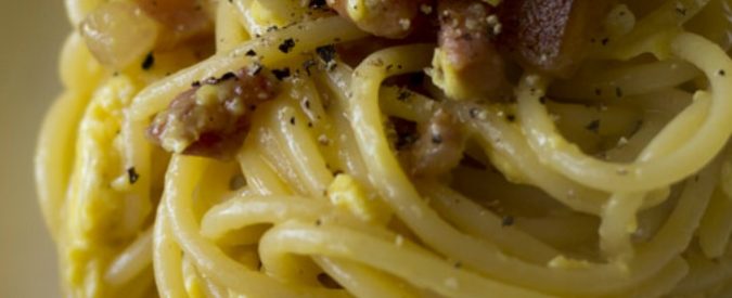 World pasta day, la preferita degli italiani? La carbonara. Intanto si fa strada la ‘risottata’