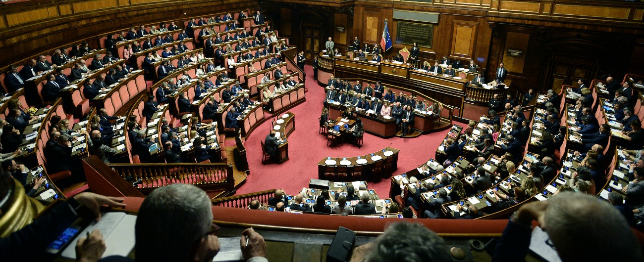 Legittima difesa, il Senato dà l’ok alla legge. Sì anche da Forza Italia e Fdi. Il Pd: “Far west”. Ma dice sì ad articolo-chiave