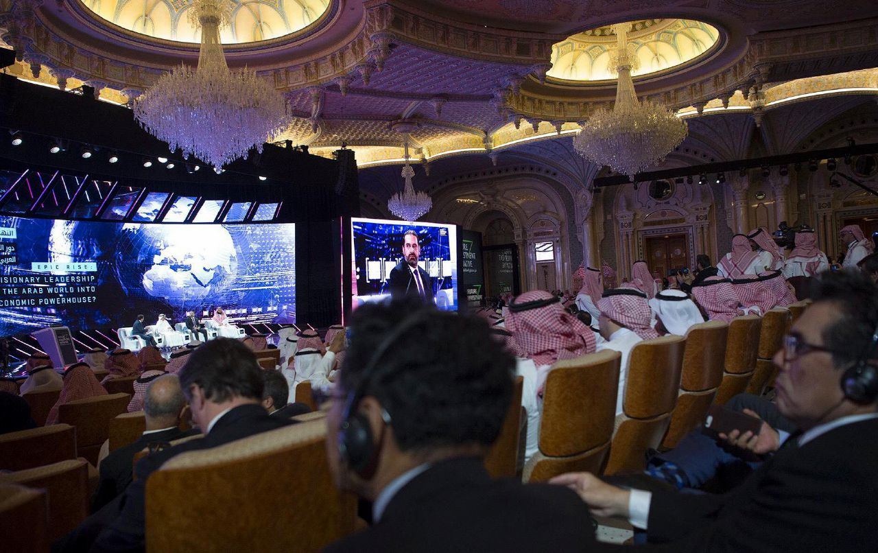 Copertina di “Api” contro “mosche” L’ultima guerra di Jamal