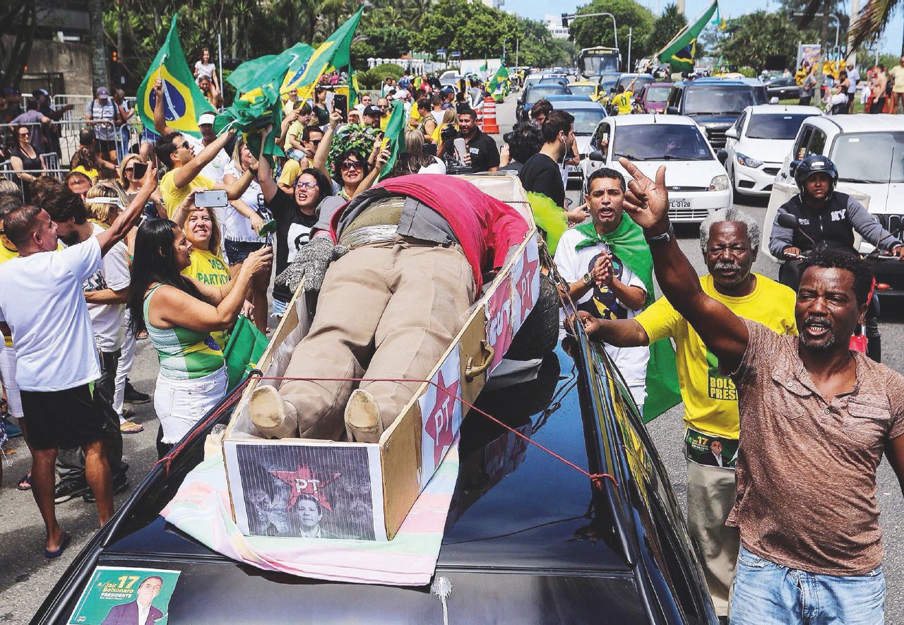 Rischio disboscamento di sinistra e Amazzonia
