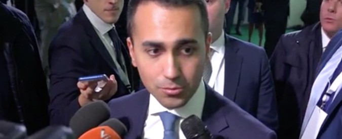 Copertina di Governo, Di Maio: “Siamo sotto attacco da parte di chi vuole cancellare diritti. Restiamo compatti”