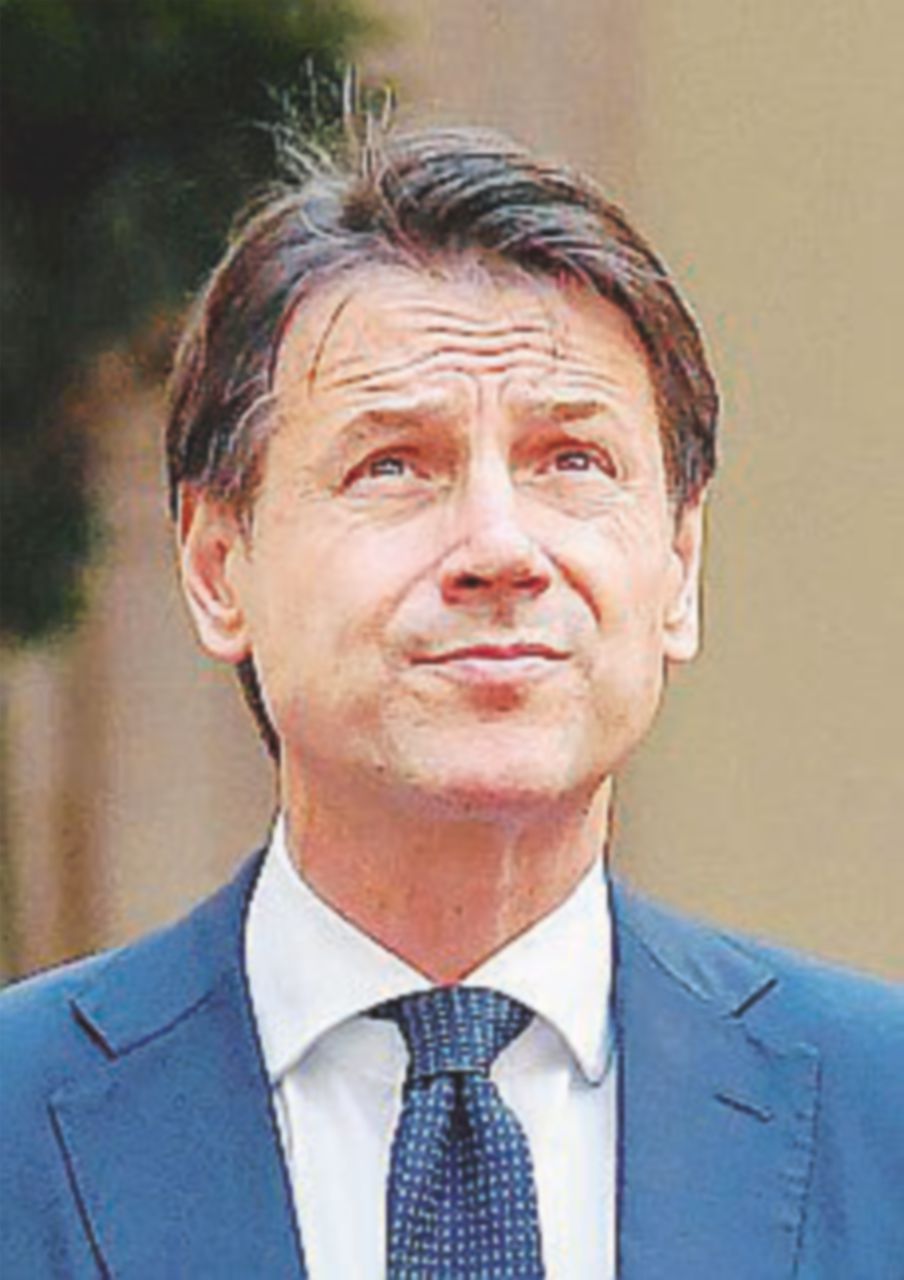 Le liti a Palazzo Chigi rinviano la partenza di Conte per l’India