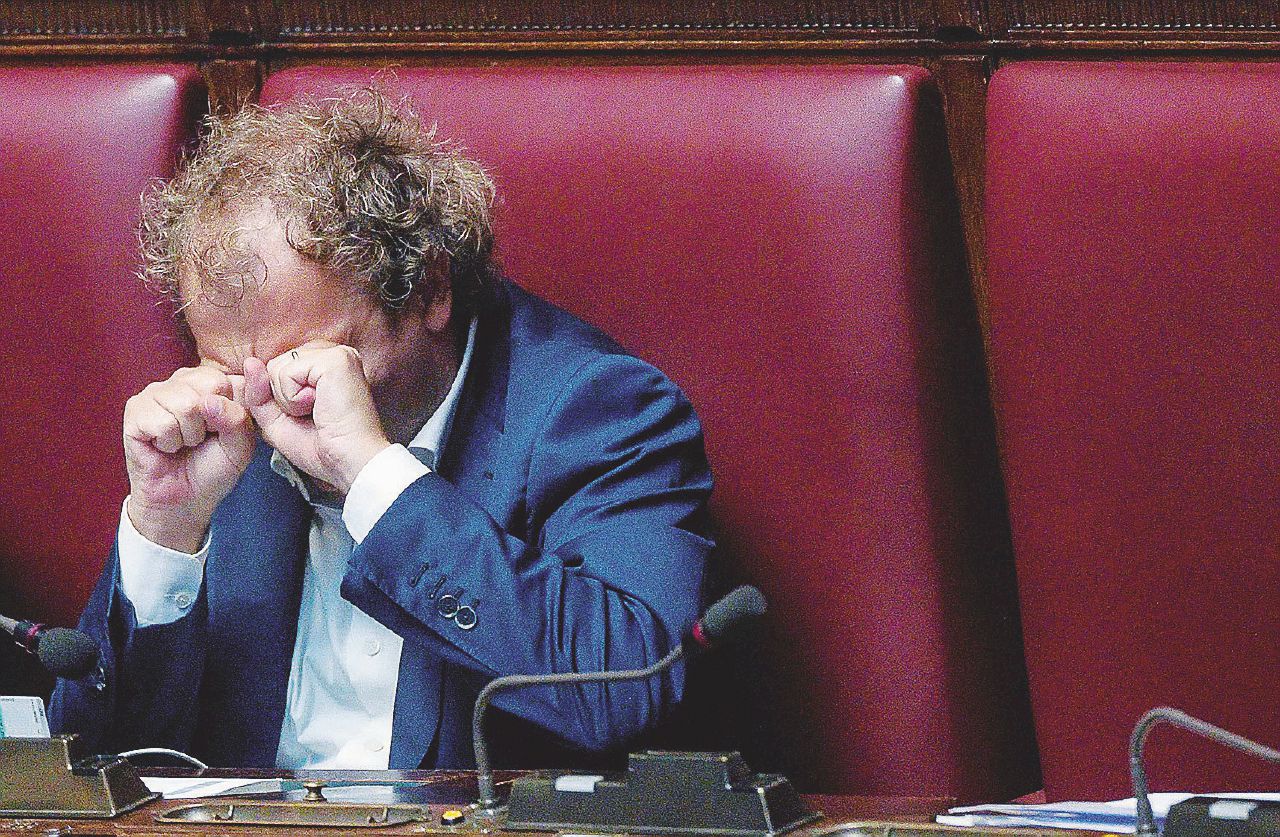 “Le soffiate verso i vertici”. Giglio magico alla sbarra