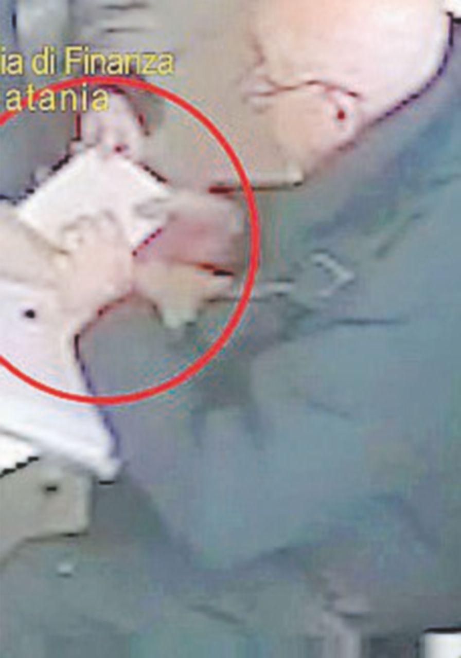 In manette paladino antiracket: chiedeva il pizzo alle vittime