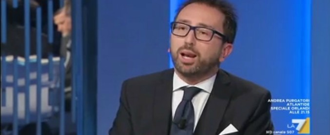 Copertina di Prescrizione, Bonafede: “Mal di pancia Lega? Non mi risulta. C’è scritto nel contratto di governo”