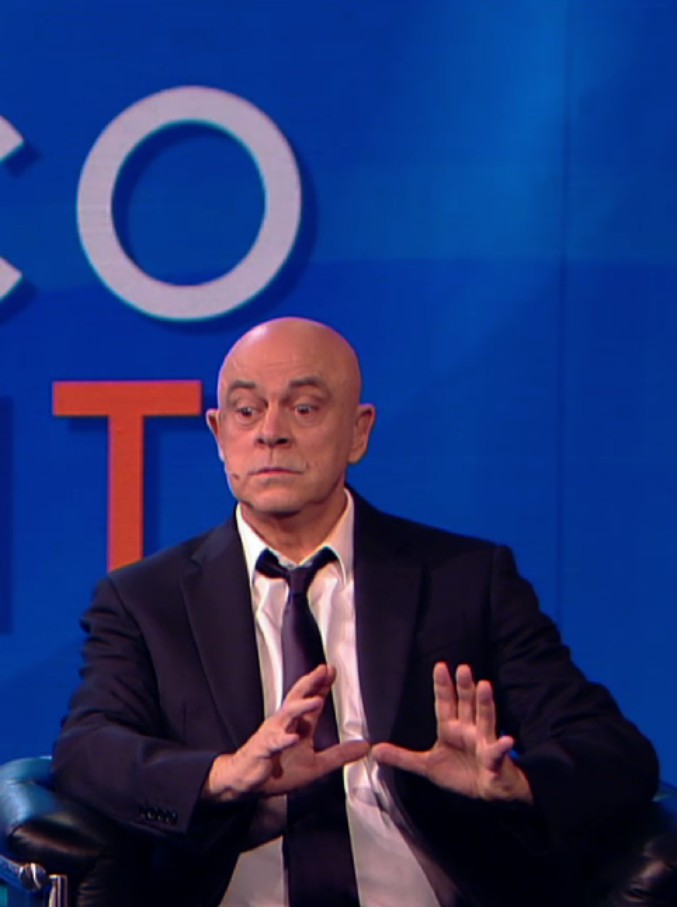 Copertina di Crozza-Minniti: “Sono un supereroe del cazzo… Se vuole che faccia una cosa non me la chieda”