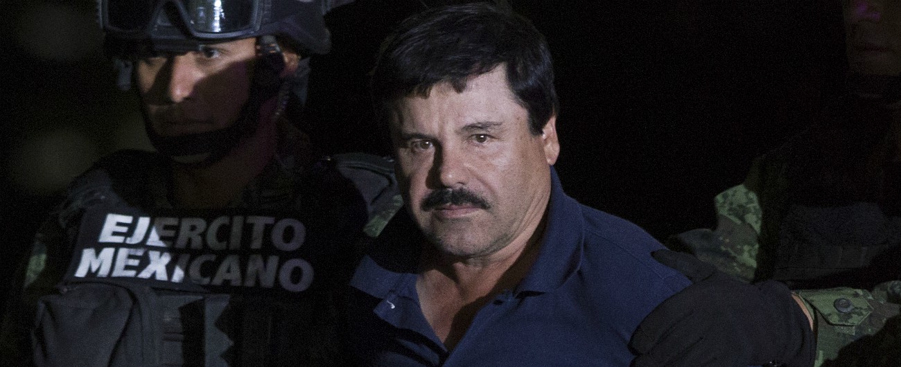 El Chapo, no del giudice a più acqua e esercizi fisici: “Rischio che sia piano per fuggire”. I legali: “Condizioni disumane”