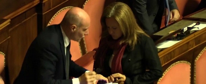 Copertina di Dl Sicurezza, in corso discussione in Senato: capannello di dissidenti M5s in Aula