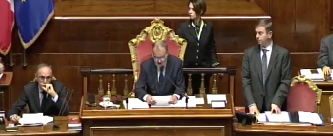 Copertina di Decreto sicurezza e immigrazione, inizia la discussione in Senato. Si va verso la fiducia – la diretta