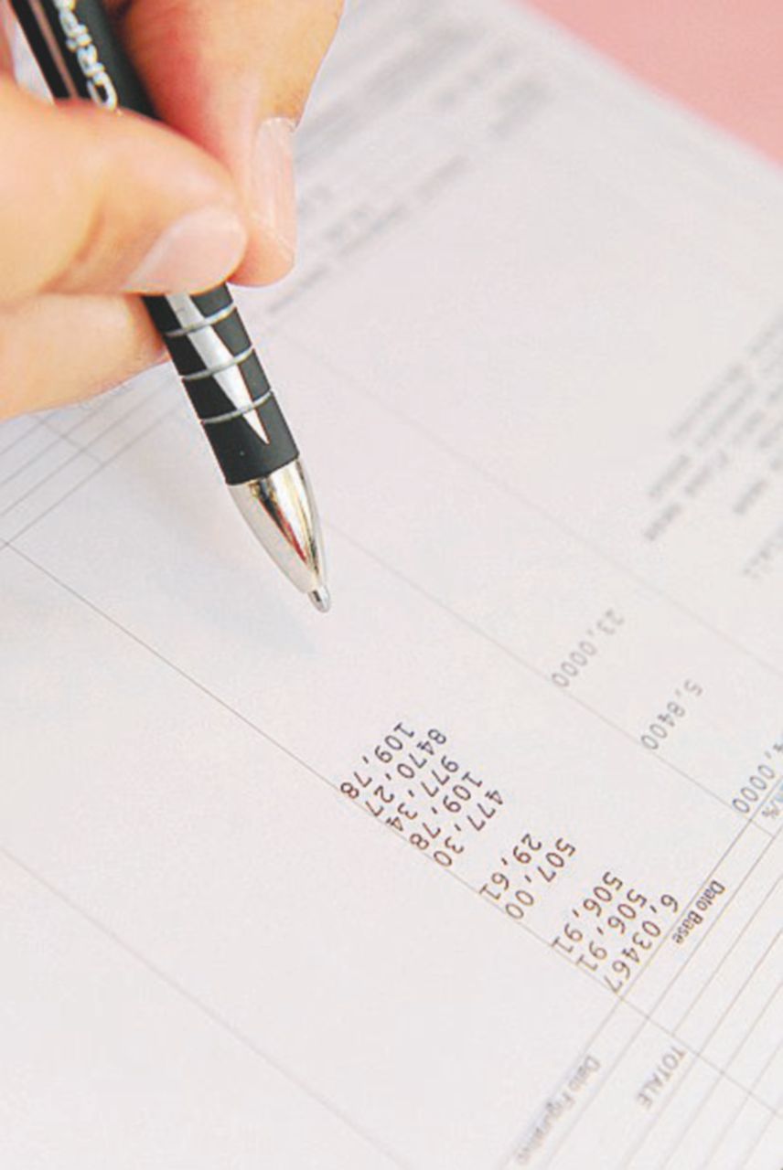 L’effetto condono affossa le entrate tributarie. Le buste paga le rianimano