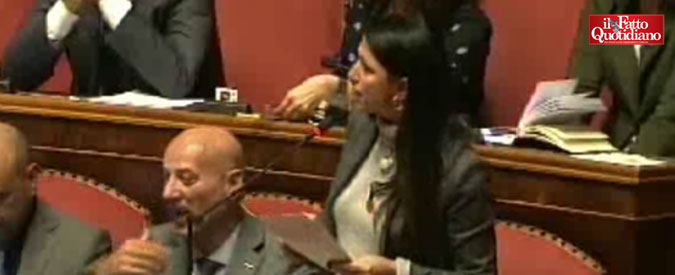 Copertina di Dl sicurezza, Laus (Pd) a Maiorino (M5s): “Tornatene in cucina”. Lega e Possibile: “Insulto sessista”