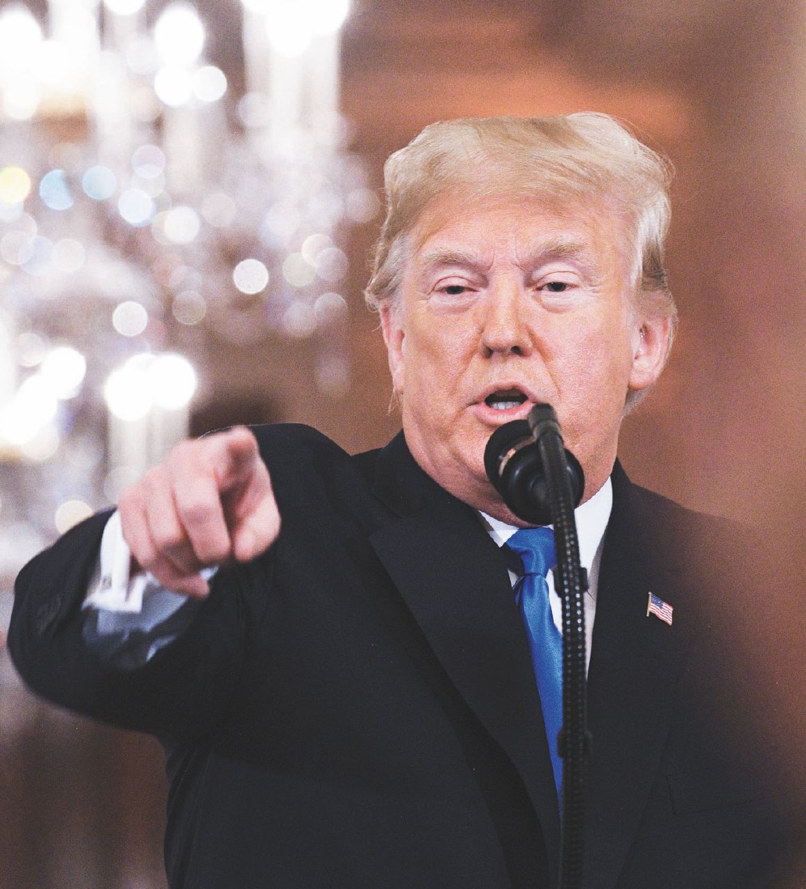 Trump funambolo: sberleffo ai Dem, ma tende la mano