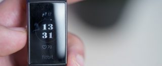 Fitbit Charge 3, il braccialetto per gli sportivi diventa più raffinato e preciso