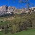 Copertina di Dolomiti di Brenta, le cime si sgretolano: chiusi i sentieri per rischio frane. Perché c’entrano i cambiamenti climatici