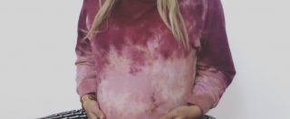 Copertina di Hilary Duff dopo il parto: “Ho bevuto la mia placenta. Il frullato era delizioso”