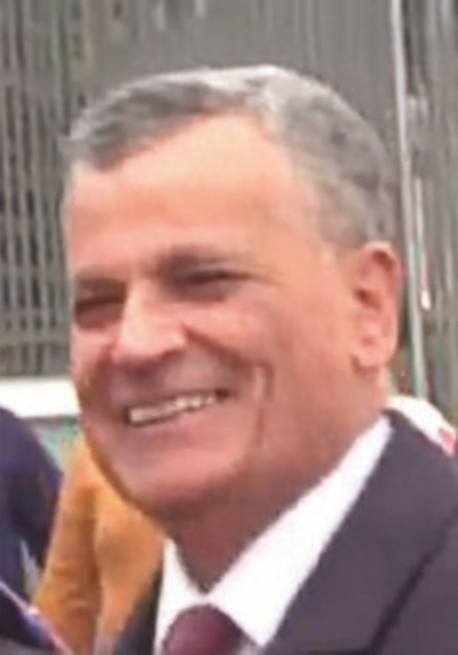 Il padre di Di Maio si difende: “Ho solo sanato abusi del 1966”