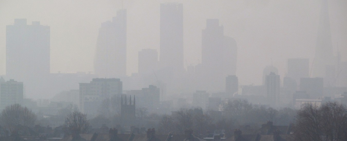 Dyson progetta di farvi respirare aria pulita passeggiando nelle città inquinate