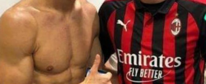 Milan-Juventus, foto hot negli spogliatoi tra Ronaldo e Bellanova: sullo sfondo c’è Chiellini completamente nudo