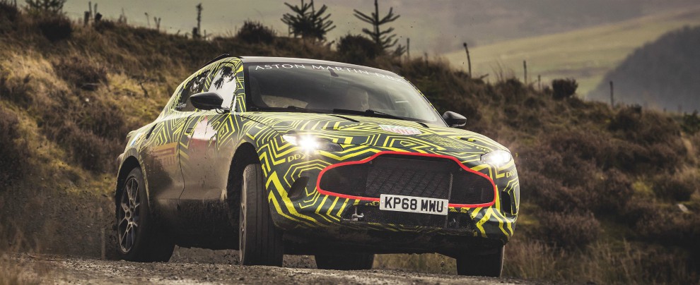 Copertina di Aston Martin DBX, iniziati i test su strada del suv di lusso inglese – foto