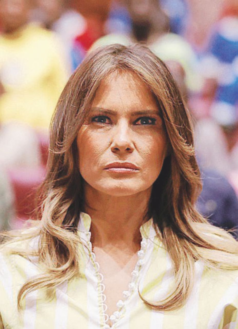 “Sei fuori!”: Melania come Donald in The Apprentice, spietata con chi la intralcia