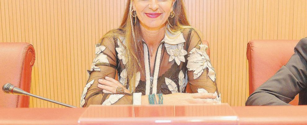 Ruspe, burqa, corsi di boxe: com’è umana la Pucciarelli Ruspe, burqa, corsi di boxe: com’è umana la Pucciarelli