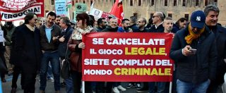 Copertina di Bologna, lavoratori di slot e bingo contro la legge regionale: “A rischio 5mila posti. Restrizioni favoriscono gioco illegale”