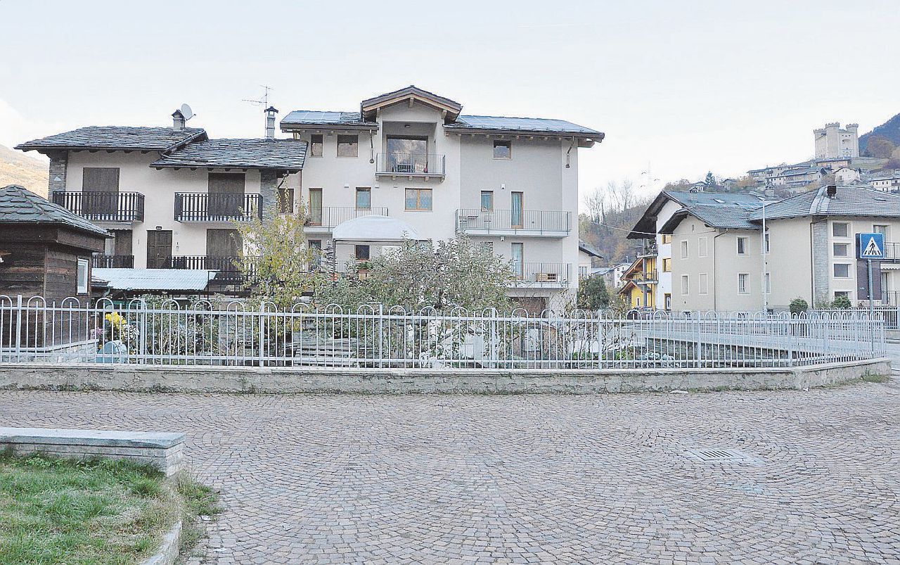 La casa della tragedia - La famiglia Empereur-Charrère viveva ad Aymavilles (Aosta) - Ansa Un’iniezione di potassio, così Marisa ha ucciso i figli