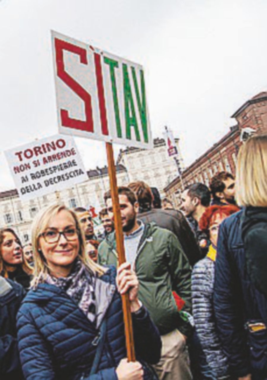 Sì Tav: Berlusconi torna in piazza per l’alta velocità