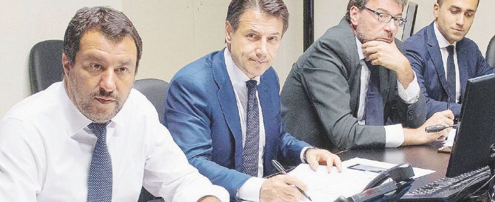 Il condono si sgonfia ma la Lega adesso pensa a nuove sanatorie Il condono si sgonfia ma la Lega adesso pensa a nuove sanatorie