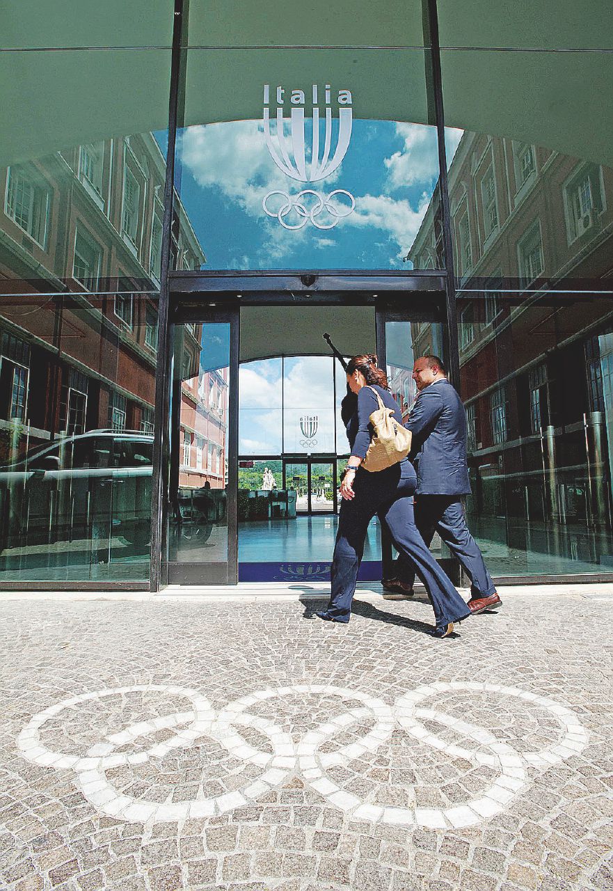 Copertina di Il terrore di Malagò: il potere che tramonta con una pagina