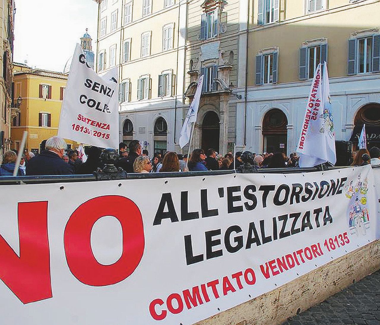 Roma, sanatoria sulle case vendute. “Conflitto d’interessi al Mit”