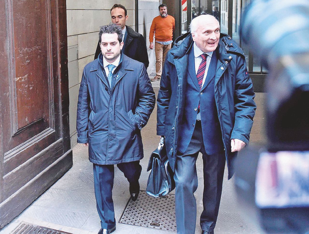 Scusi, che danno stasera? Consip. Ah, beeeneee…. – I segreti dell’amico di Tiziano nelle mani dei periti tedeschi Scusi, che danno stasera? Consip. Ah, beeeneee…. – I segreti dell’amico di Tiziano nelle mani dei periti tedeschi