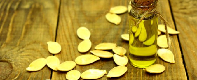 L’olio di semi è più leggero di quello di oliva? Bufale: per cuocere c’è di meglio