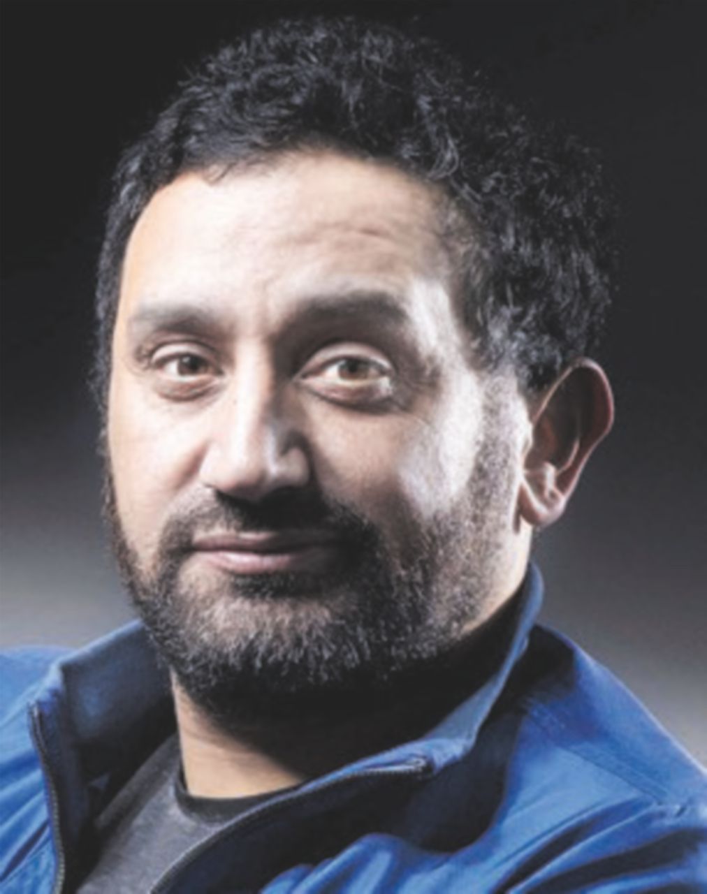 Hanouna, la “voce” comica dei gilet gialli
