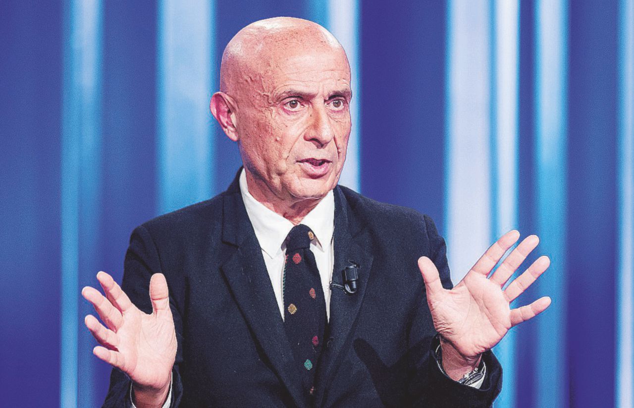 Copertina di “Votavo FI, voglio il condono e sto con Minniti alle primarie”