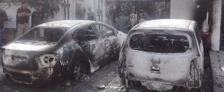 Copertina di Pakistan, bomba al mercato: strage di sciiti. “Almeno 25 morti, decine di feriti”