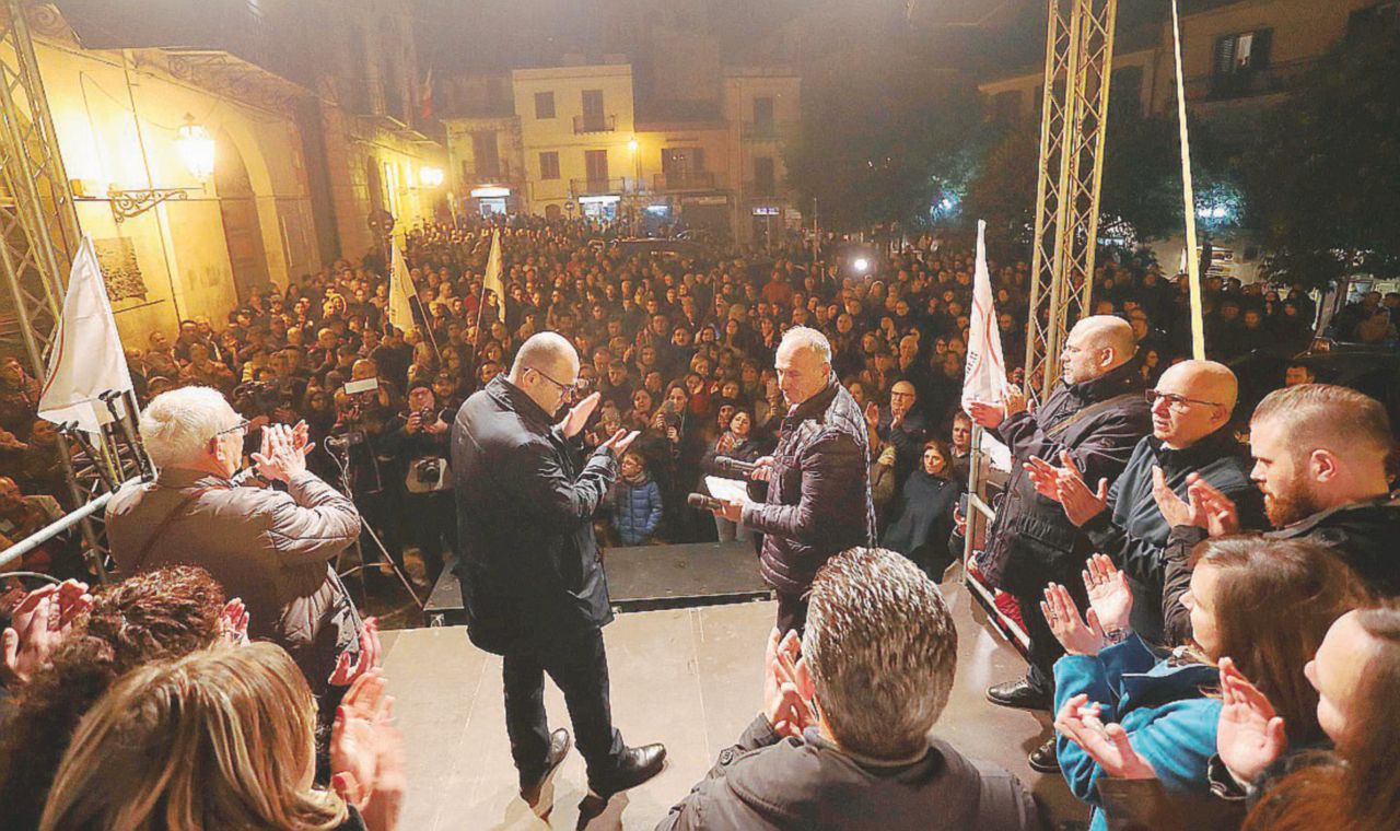 Copertina di A Corleone grosso guaio per Di Maio: via il candidato M5S