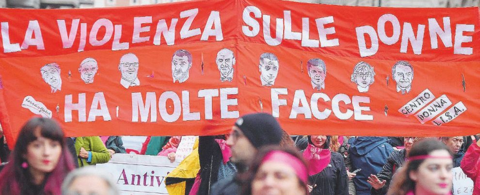 Contro “stupri e offese” in un Paese di omofobi Contro “stupri e offese” in un Paese di omofobi