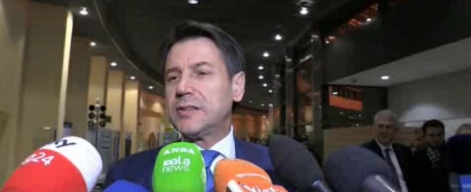 Copertina di Manovra, Conte: “Incontro non risolutivo. Confido che il dialogo porti a evitare procedura di infrazione”