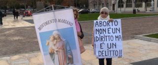Copertina di Verona, ultracattolici e Forza Nuova sfilano contro l’aborto. E si lamentano per l’assenza del ministro Fontana