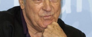 Bernardo Bertolucci morto, addio al regista di Novecento e L’ultimo imperatore: aveva 77 anni
