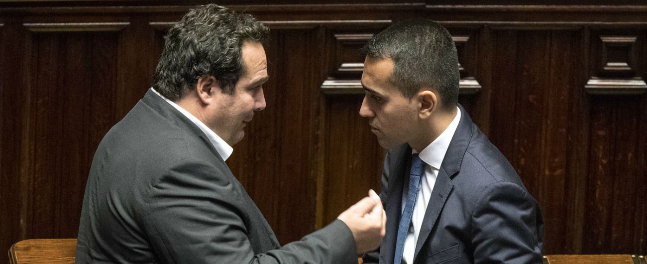 Manovra, Di Maio e Salvini: “Fare meno deficit non è importante, non ci si attacca al 2,4”. Lo spread chiude a 290
