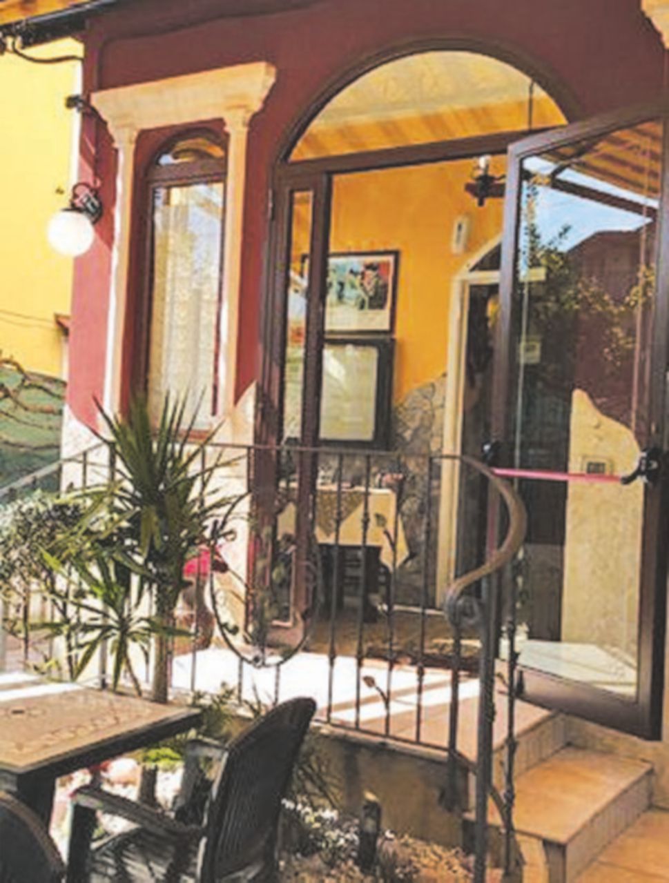 “Giggino non era inquadrato, serviva pizze e ci fece il sito”