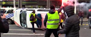 Copertina di Gilet gialli, tensione a Bruxelles: manifestanti arrivano sotto Commissione Ue. 60 fermi e 4 arresti