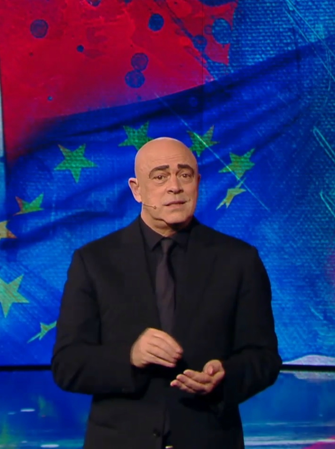 Copertina di Il monologo di Crozza: “Di Maio non ha fatto nulla di male e mi fa tenerezza. Ma non Salvini: col dl Sicurezza coccola i fascisti”